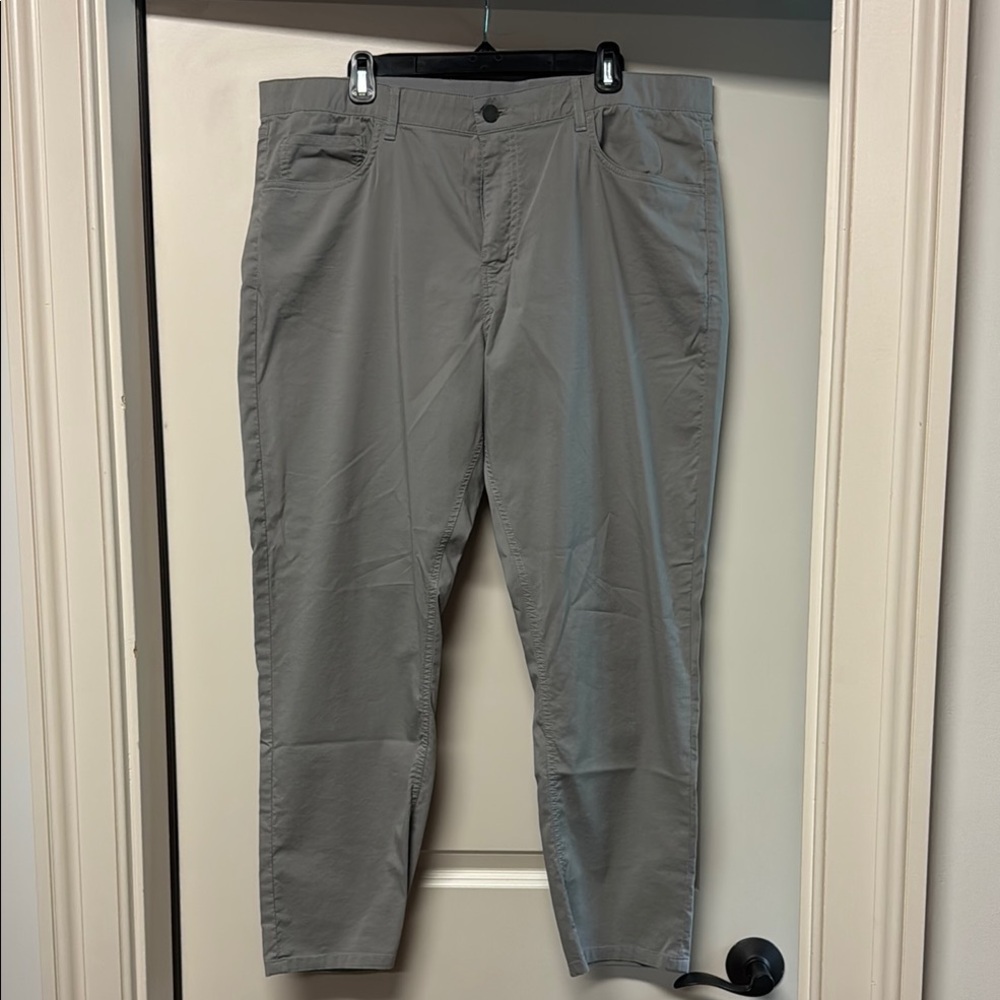 Faherty Movement 5 Pocket Pant - Fossil